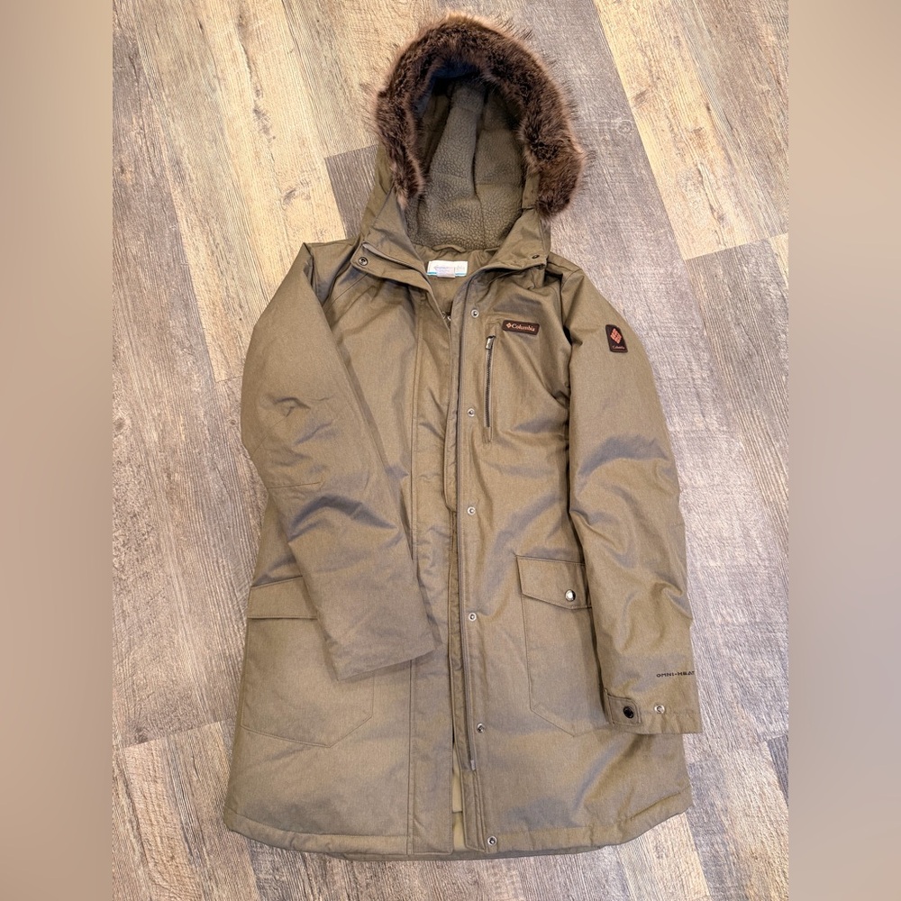 New without Tags Columbia Women's Olive Suttle Mountain Coat / Jacket Faux Fur